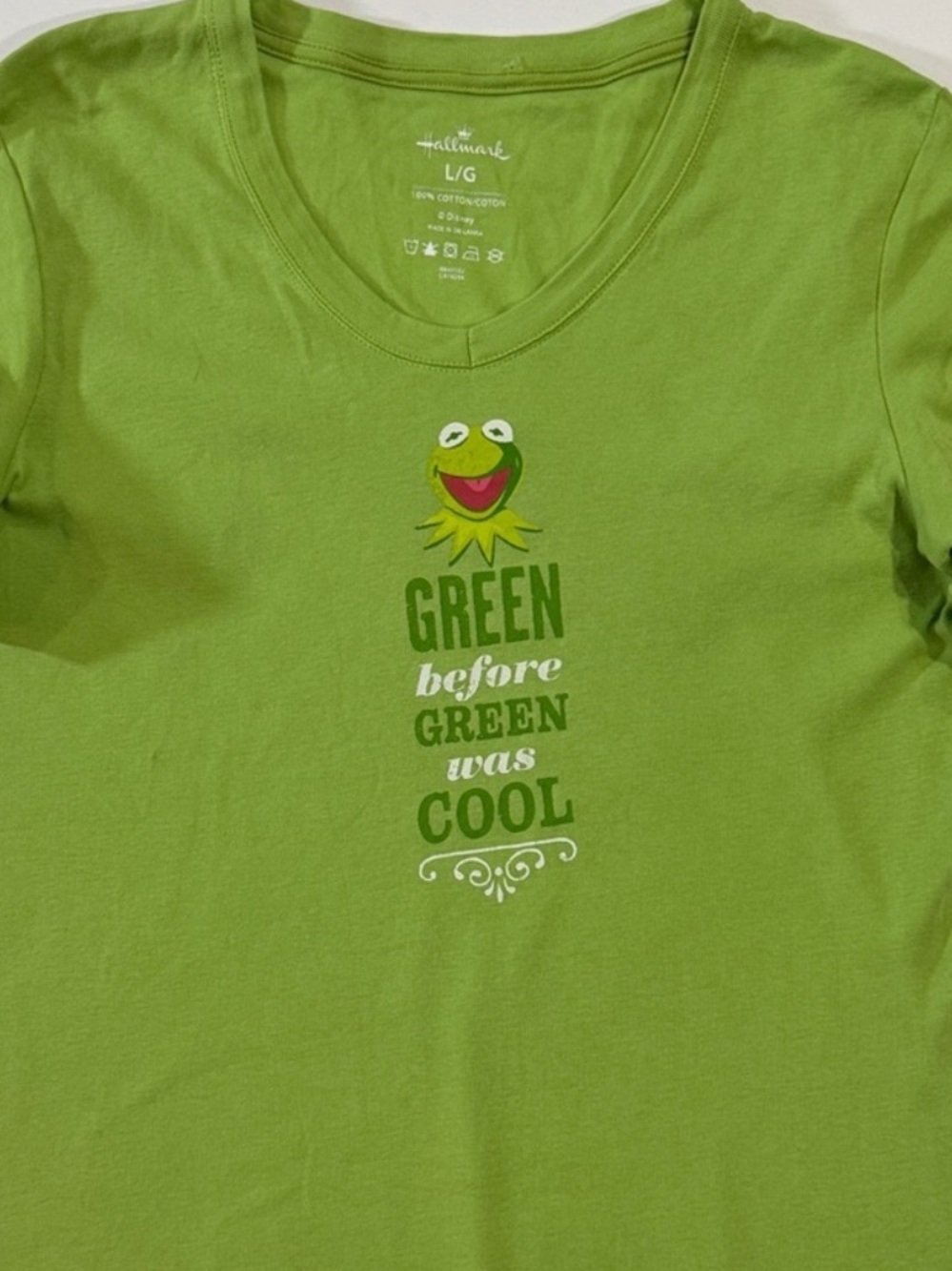 Hallmark Disney Kermit the Frog Muppets Graphic Tee Green Women’s L